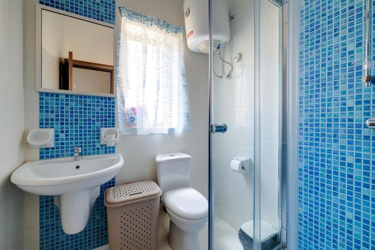 Idyllic Apartment Steps From The Promenade Sliema Exterior photo